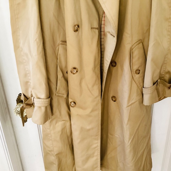 Vintage Lined Tan wool collar Trench Coat Made in Poland Size 44R pockets belted - Picture 4 of 16